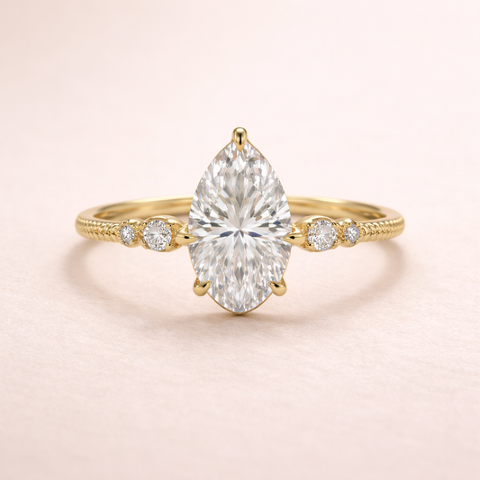 Bague Pear Élégance Trois Pierres – Or